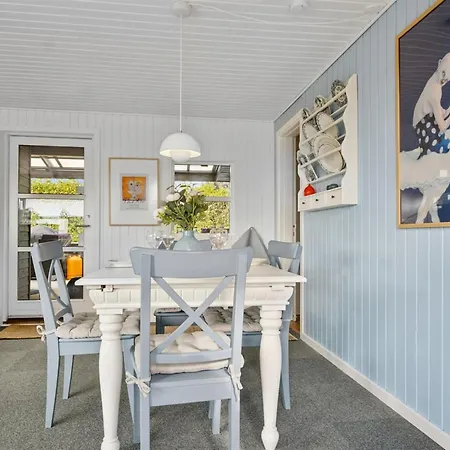 Dagh - 100m From The Sea By Interhome Sjolund