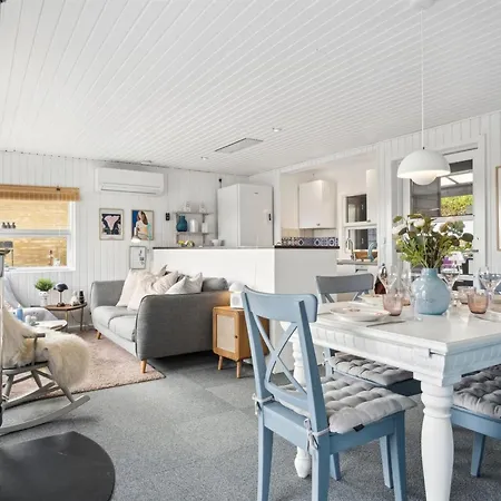 Holiday home Dagh - 100m From The Sea By Interhome *