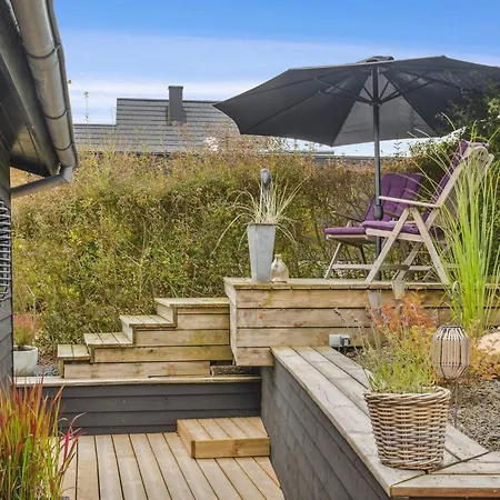 Dagh - 100m From The Sea By Interhome *