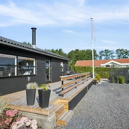 Holiday home Dagh - 100m From The Sea By Interhome Sjolund