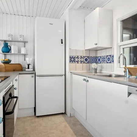 Dagh - 100m From The Sea By Interhome *