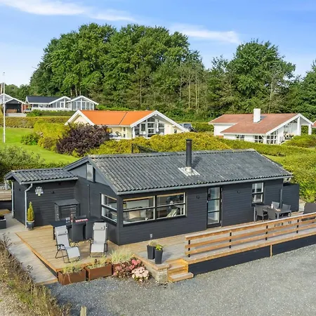 Dagh - 100m From The Sea By Interhome Vakantiehuis Sjolund